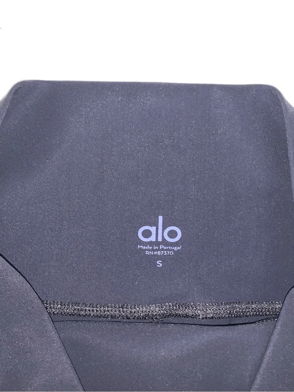 ALO YOGA High Waist Slice Cutout Cropped Leggings Black Airbrush Distressed Sz S